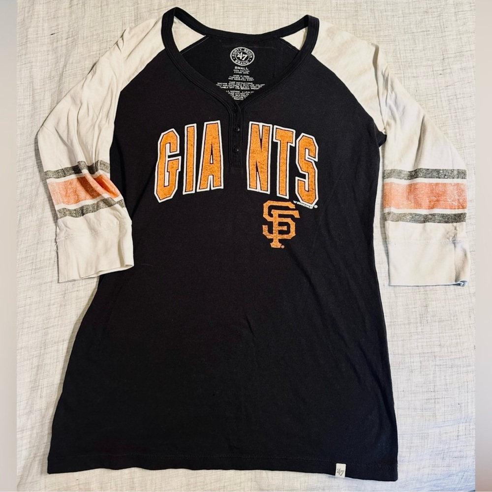 47 Brand San Francisco Giants Black & Cream Sweetheart neck Henley (3/4 sleeve)